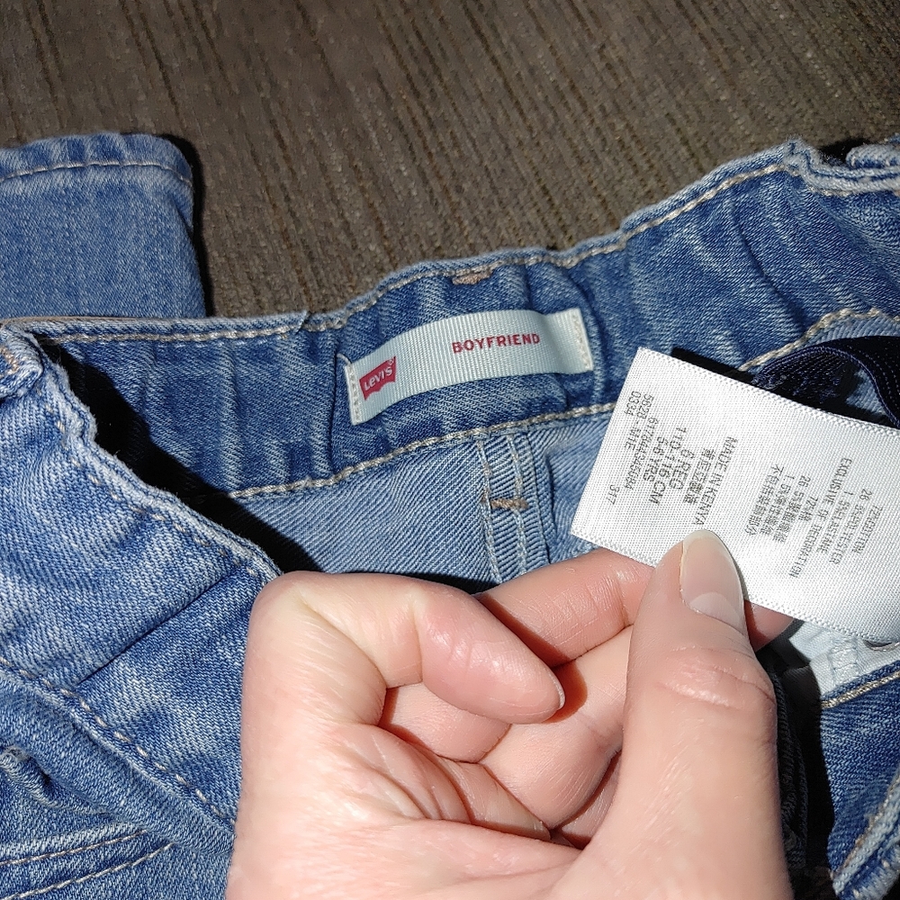 SOLD! ADORABLE 4 piece Girl's Jean Bundle! - Picture 6 of 7